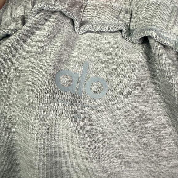 Alo Yoga Conquer Revitalize Pants Mens M Gray Drop Crotch Stretch Performance - Picture 3 of 11